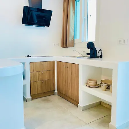 Irini's House Sunbeam Dhragoulas