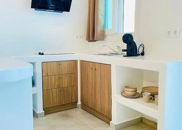 Irini's House Sunbeam Dhragoulas